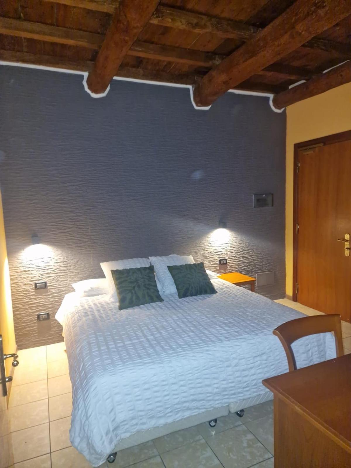 Hotel Fondo Catena Ferrara Esterno foto