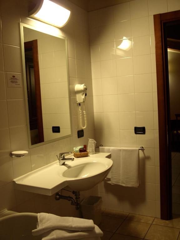 Hotel Fondo Catena Ferrara Esterno foto
